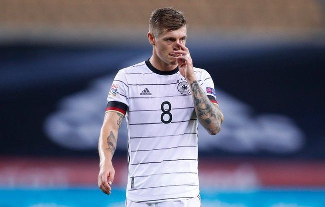 皇家马德里训练开放日；集结日状态回暖引欢呼；CBA常规赛在即；高层口径保持一致的简单介绍